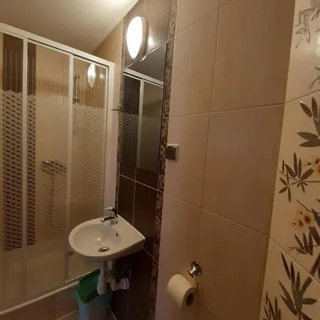 Apartament Z Dziada Pradziada Lägenhet Gliczarów